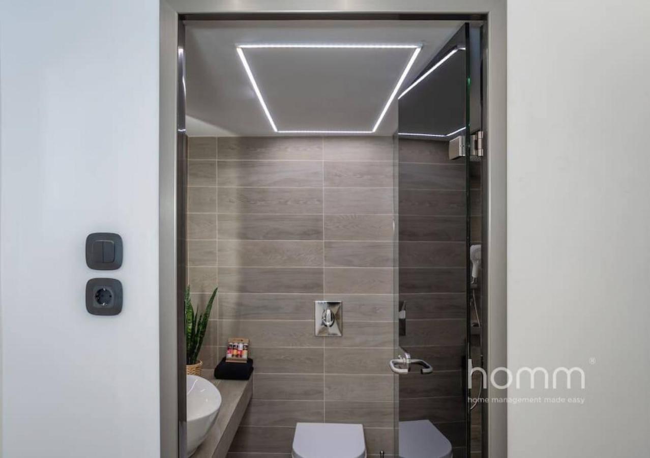34Sqm Minimal Homm Apartment With Acropolis View Athens Exterior photo